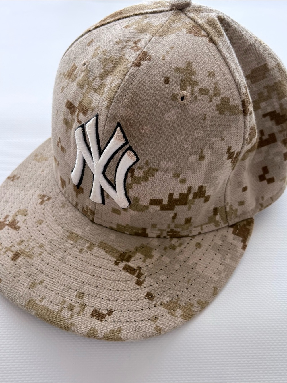 New Era 59 Fifty Tan Digital Camo NY Yankees Cap Sz 7 Made in USA Hunting Fishin